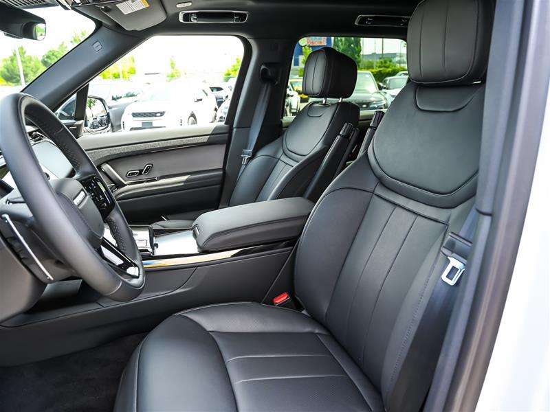 2025 Land Rover Range Rover Sport P400 Dynamic SE thumb 12