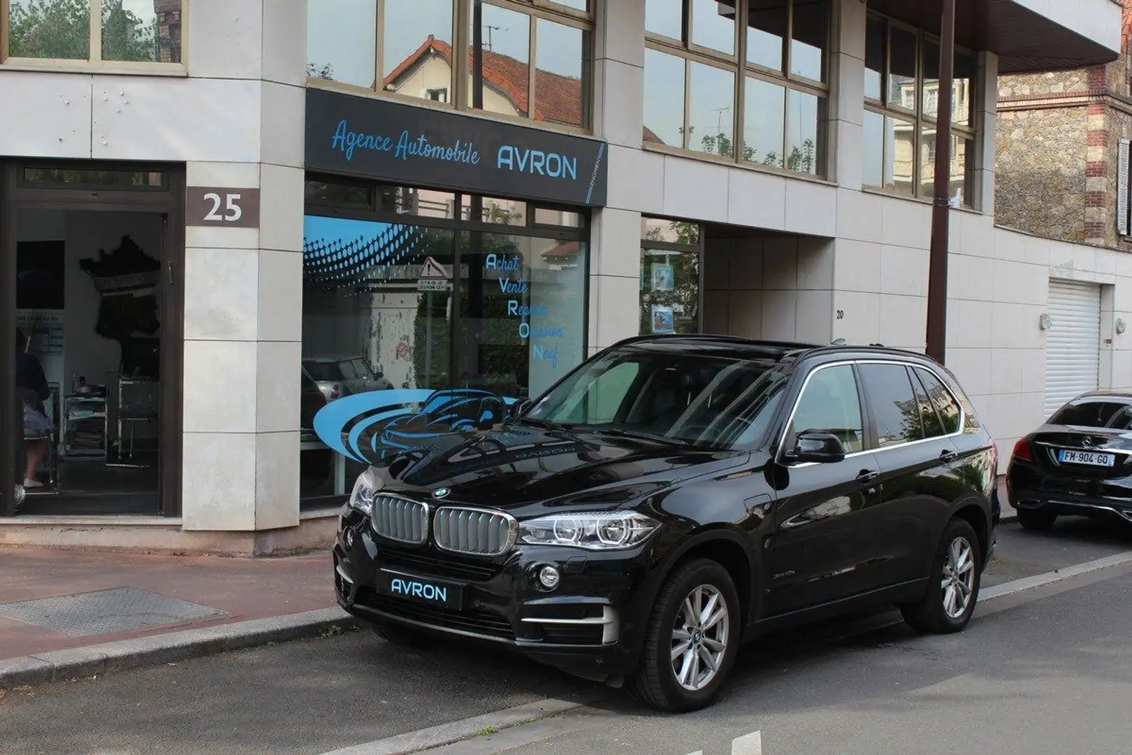 BMW X5 (F15) XDRIVE40E 313 LOUNGE PLUS BVA8 Toit ouvrant  Noir - 1