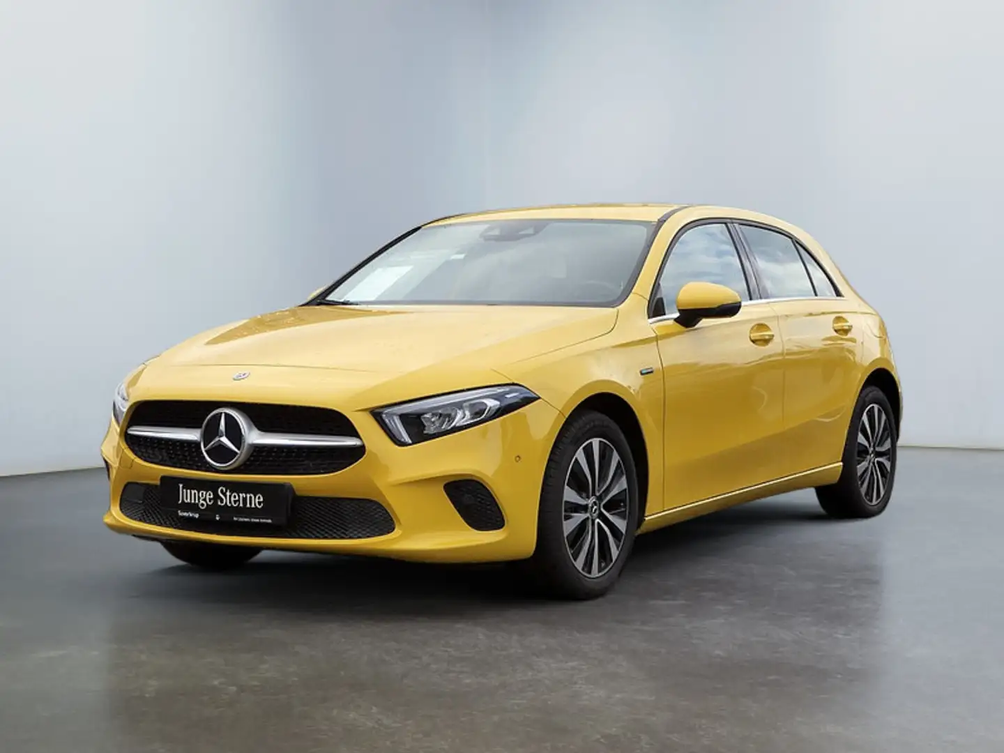 Mercedes-Benz A 250 e LED Navi PDC SPUR Sitzh CarPlay AugmReal Gelb - 2