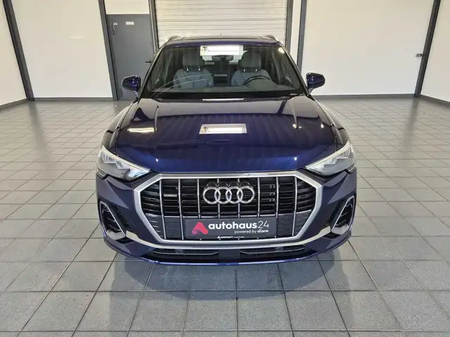 Audi Q3 view 2