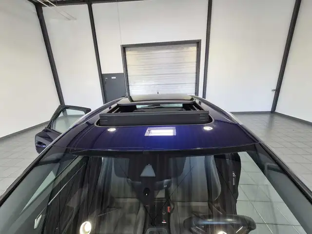 Audi Q3 view 15