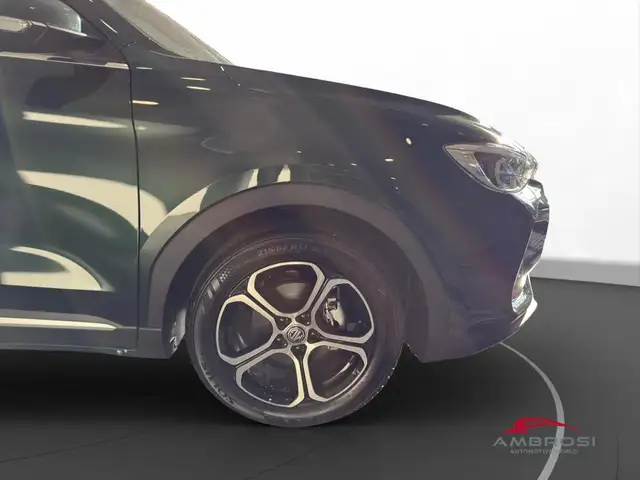 MG ZS view 8