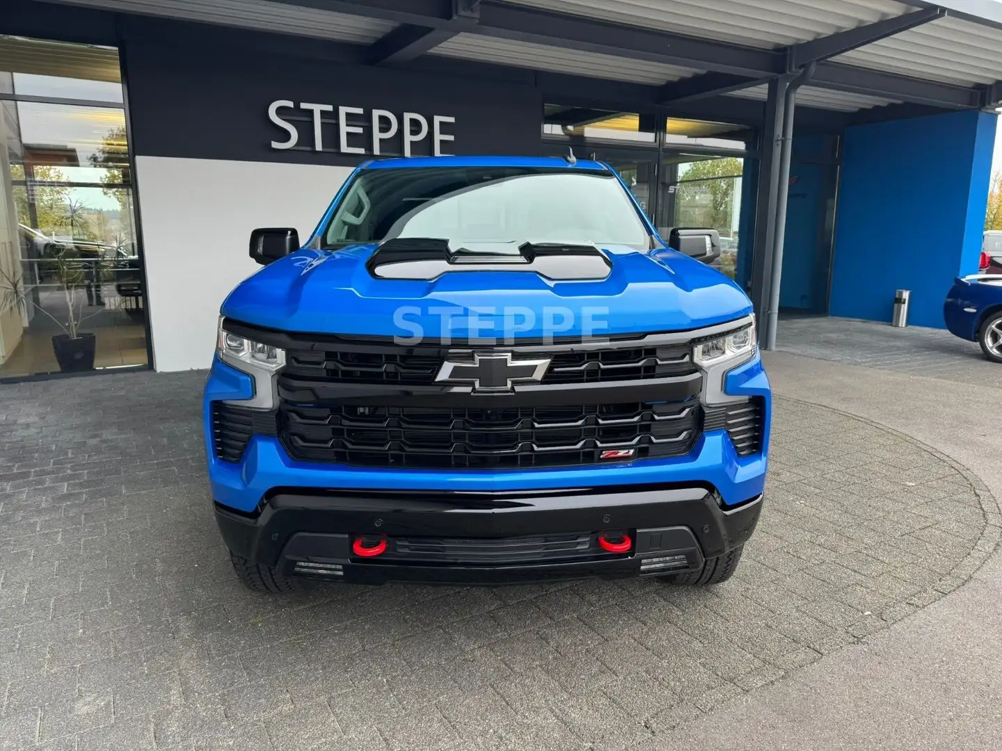 Chevrolet Silverado 2025 Silverado LT Trail Boss 6,2V8 Crew Cab. AHK Blau - 2