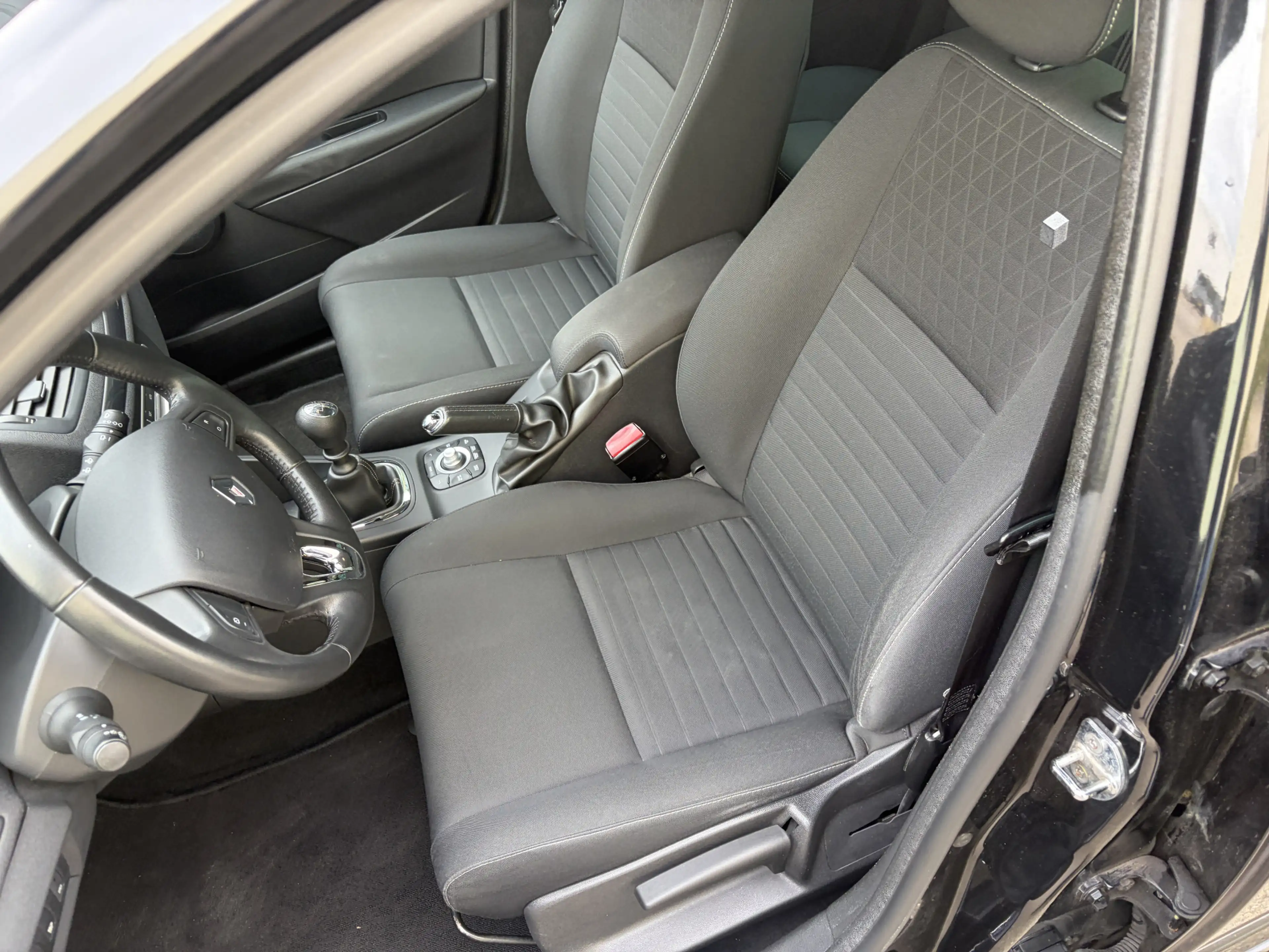 Renault Megane 1.2 TCe Limited / NAVI / AIRCO ECC / CRUISE / 148d — photo 7