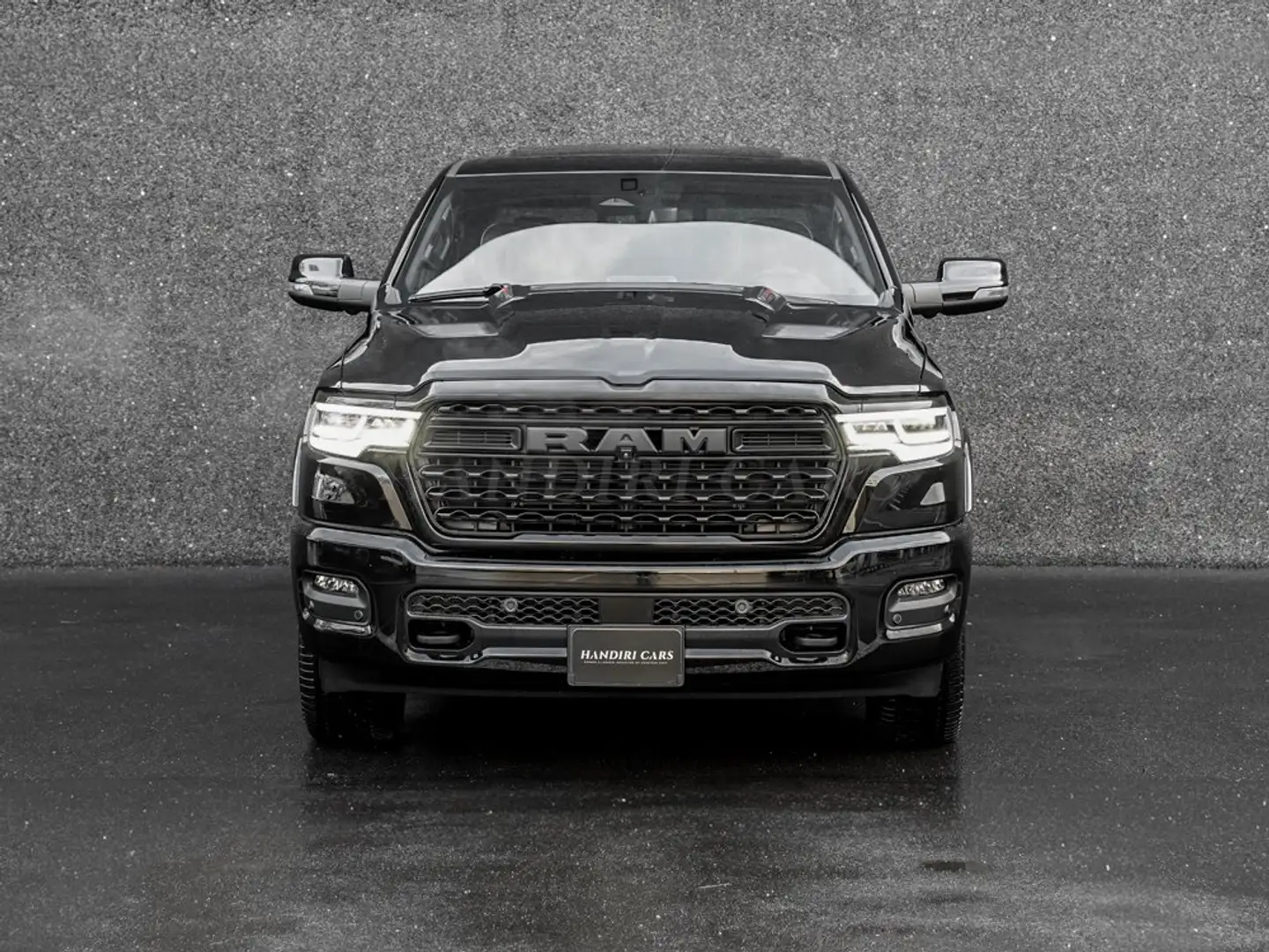 Dodge RAM 2026! LIMITED NIGHT 540 PK € 75400 RED INTERIOR Schwarz - 2