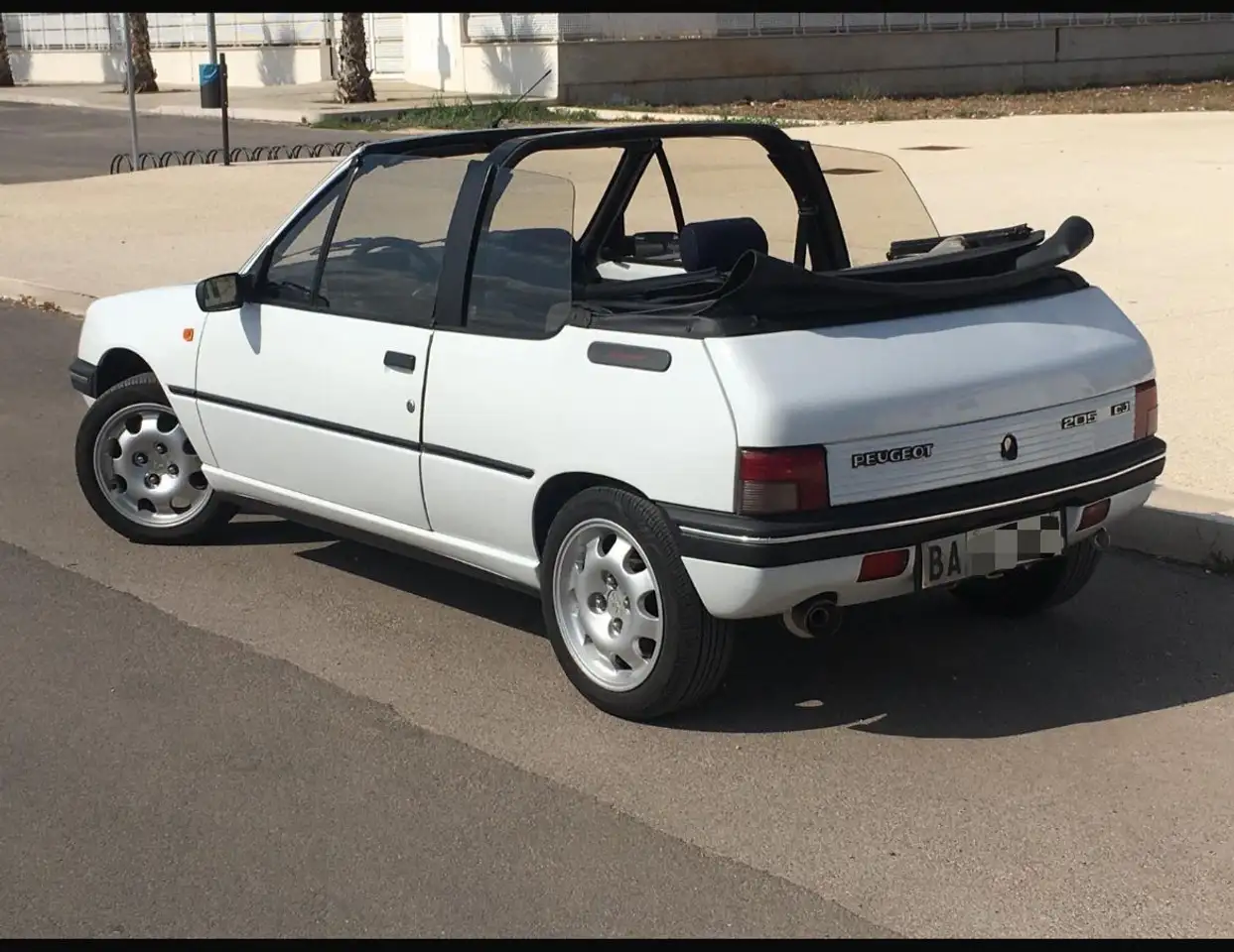 Peugeot 205 Cabrio 1.1 Junior, foto 2