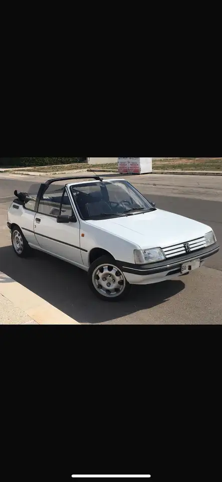 Peugeot 205 Cabrio 1.1 Junior, foto 1