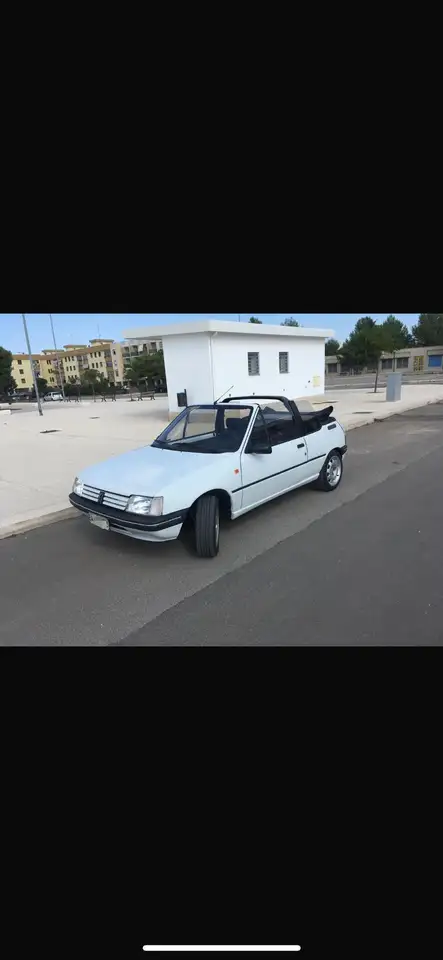 Peugeot 205 Cabrio 1.1 Junior, foto 3