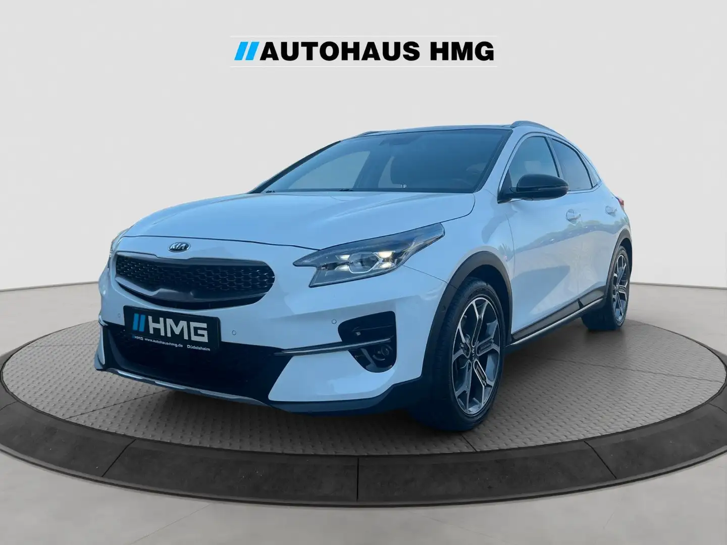 Kia XCeed Platinum Edition *PANO*SITZHBEL*LED*AHK* Weiß - 1