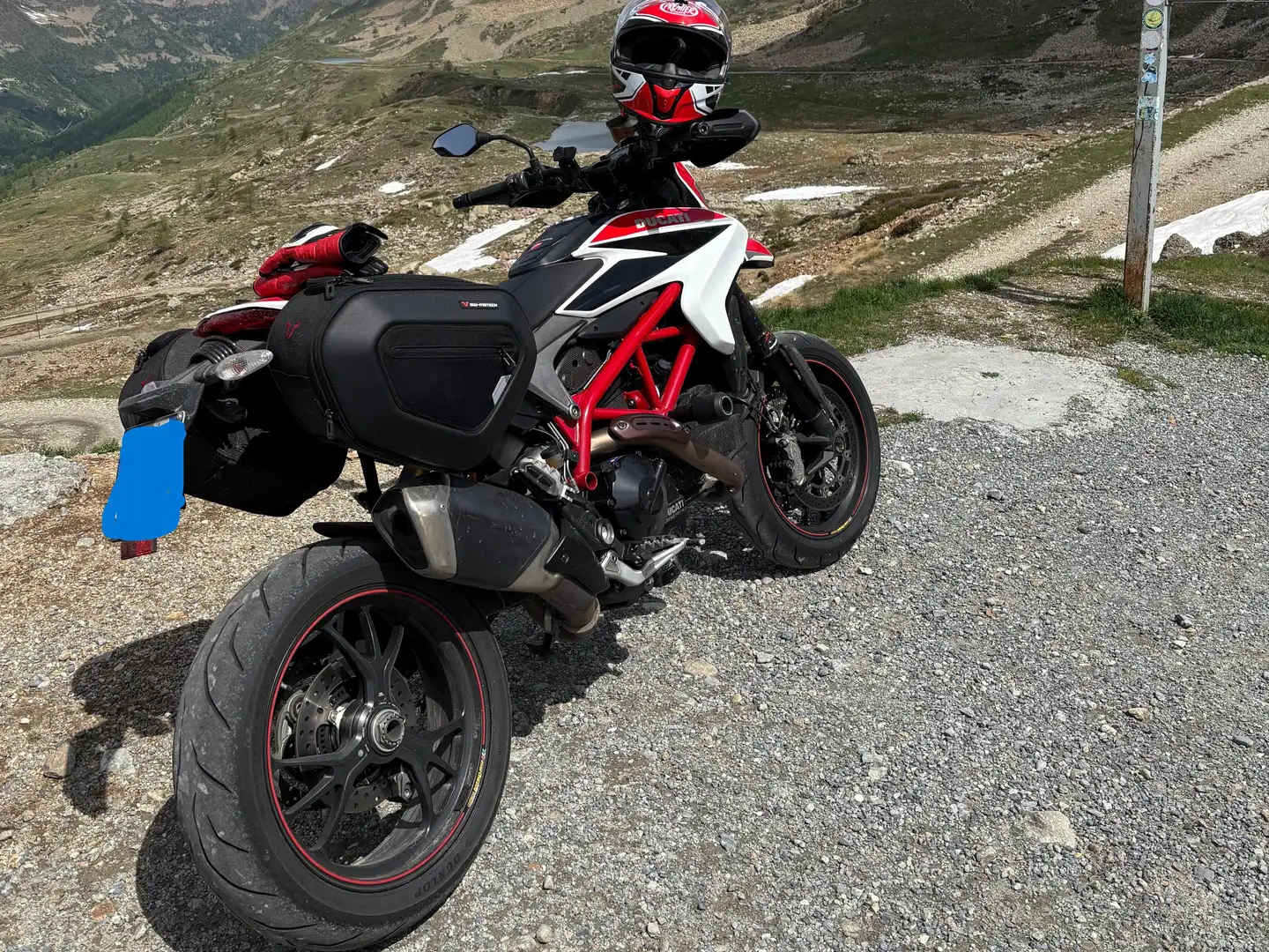 Ducati Hypermotard 821 SP Rojo - 2