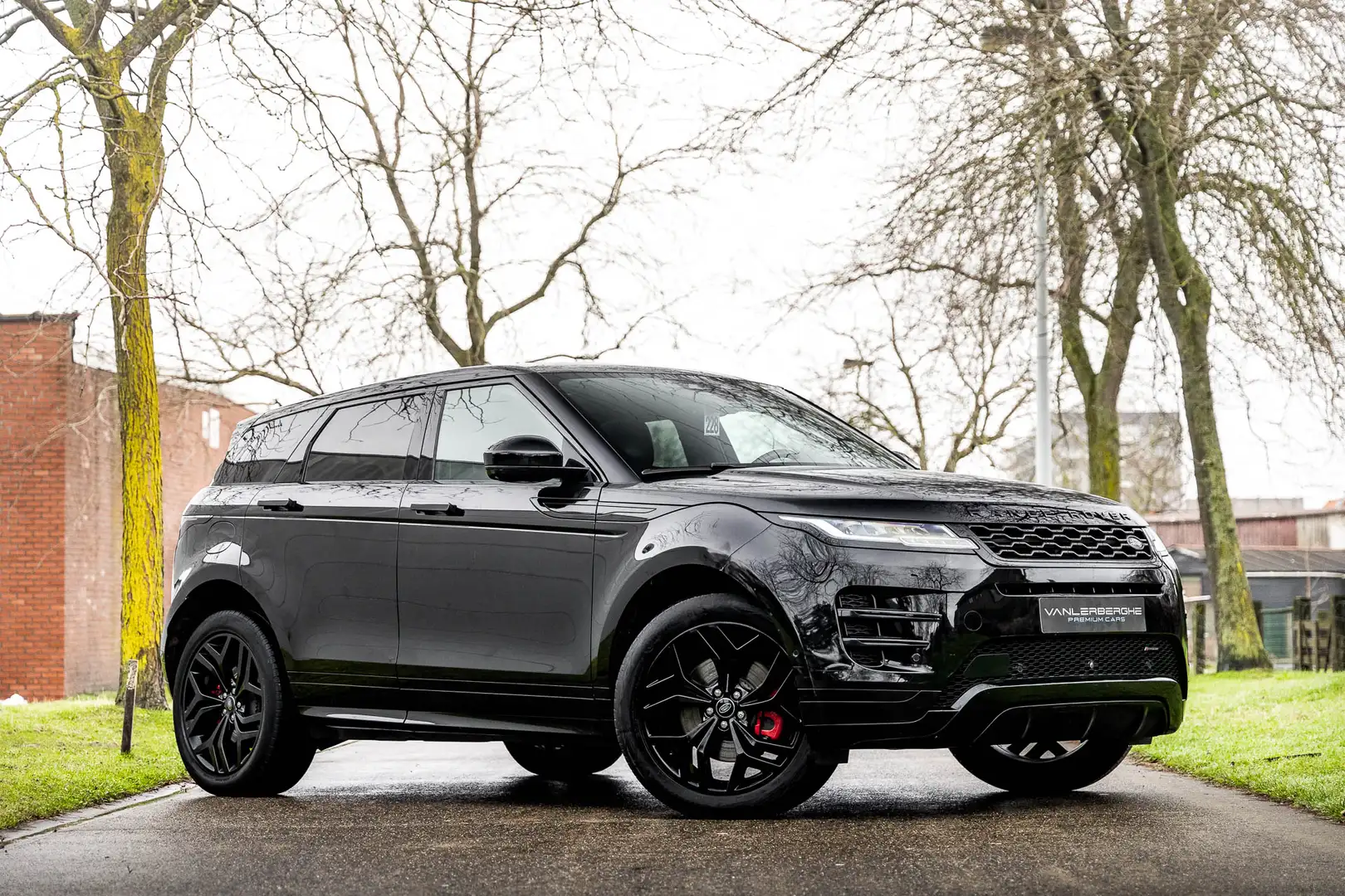 Land Rover Range Rover Evoque 4WD P300e Hybird R-Dynamic * Pano * 360 * Leder * Schwarz - 1