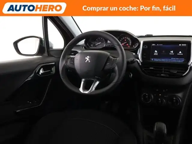 Peugeot 208 view 14