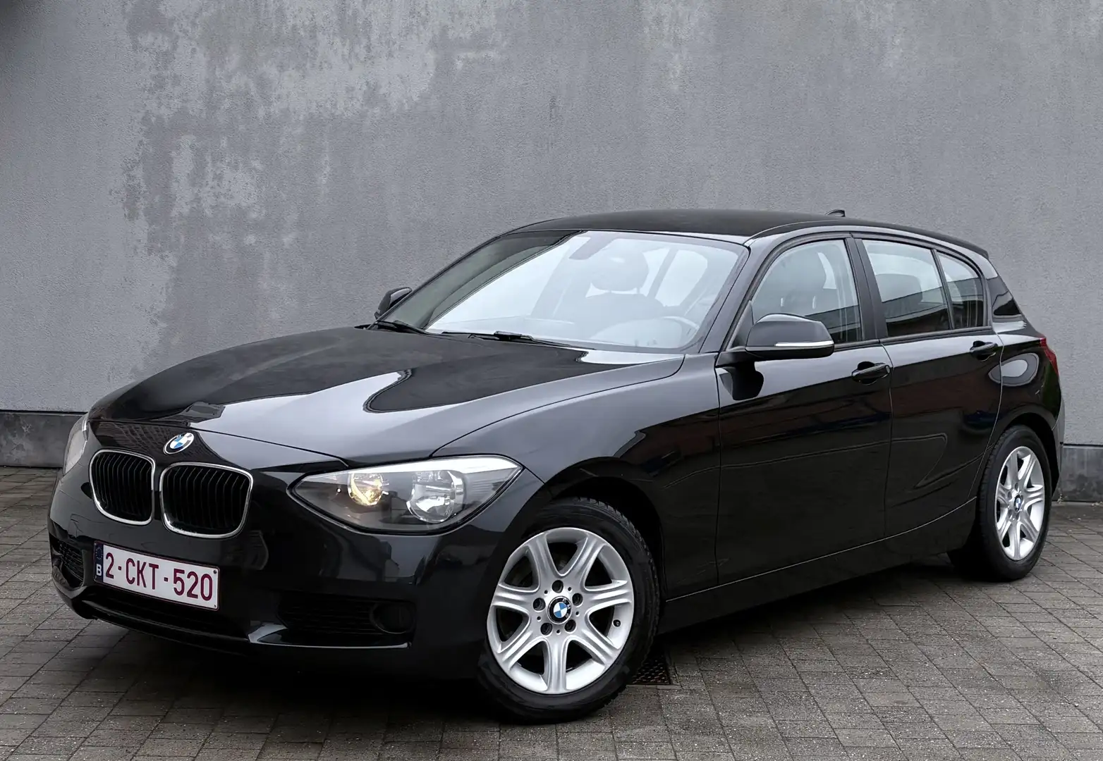 BMW 116 ETAT NEUF ✅ EURO 5 ✅ CT OK ✅ NAVI ✅ Zwart - 2