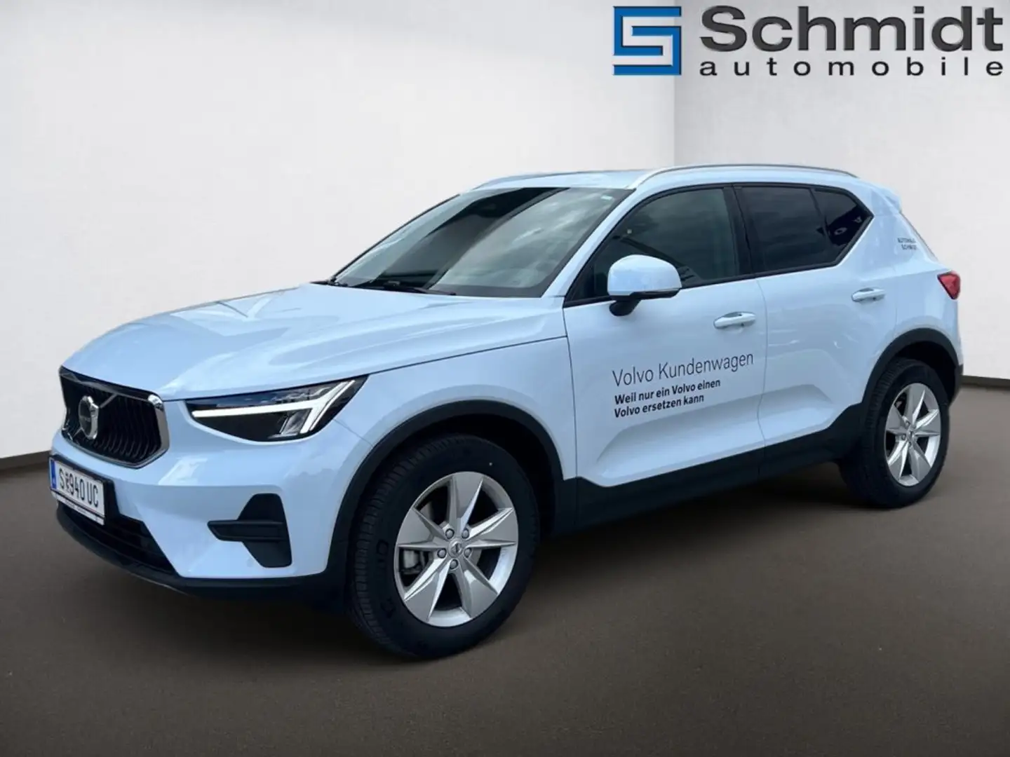 Volvo XC40 Core, B3 Mild Hybrid, Benzin Blau - 2