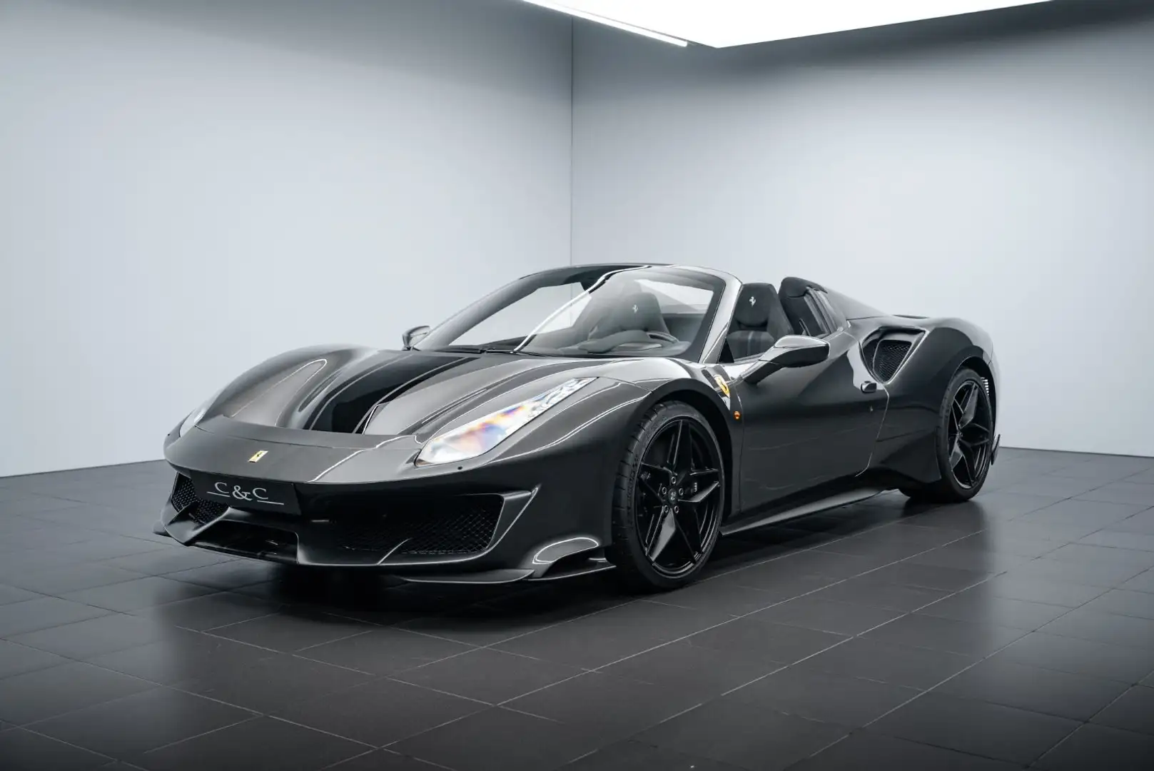 Ferrari 488 Spider CARBON/LIFT/1. HAND/STOCK/TOP Grau - 1