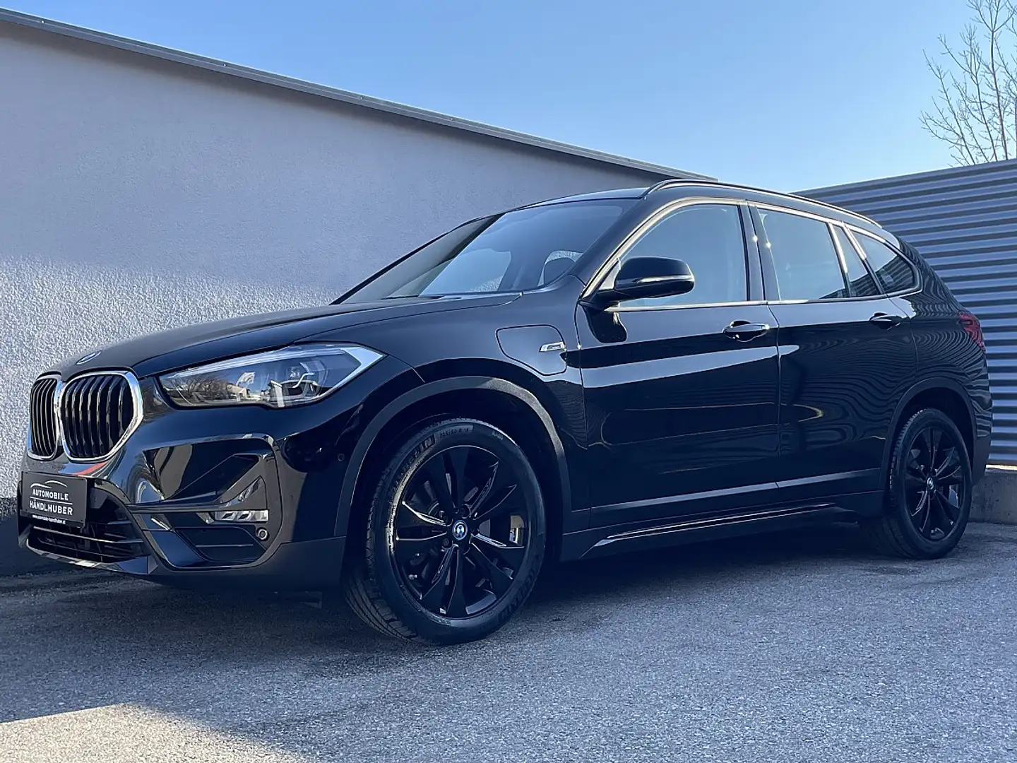 BMW X1 xDrive25e PHEV Aut.SPORTLINE/ACC/18"/PARKASS/NA... Schwarz - 2