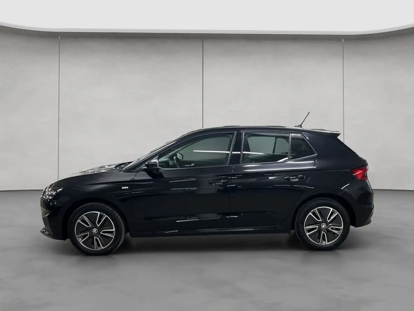 Skoda Fabia 1.0 TSI DSG Tour Schwarz - 2