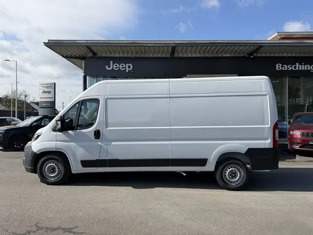 Fiat Ducato view 3