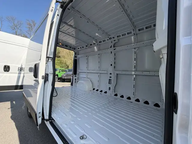 Fiat Ducato view 9