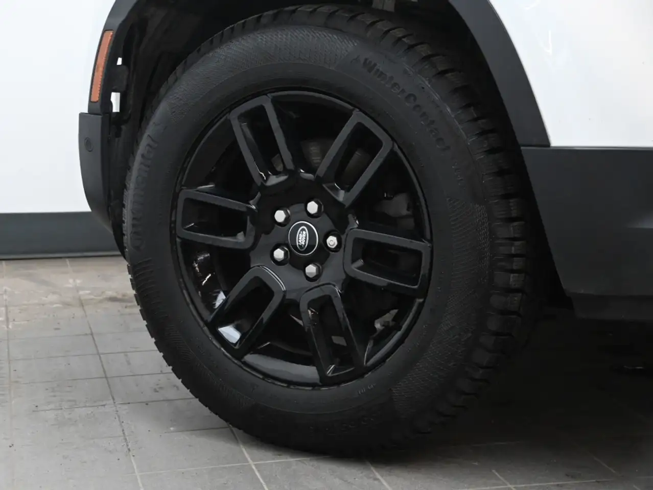 Land Rover Defender снимка Land Rover Defender