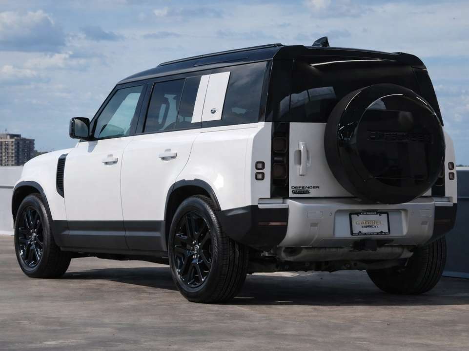 2024 Land Rover Defender P300/5YRS 160KM CPO INCLUDED!!!!!! alt 2