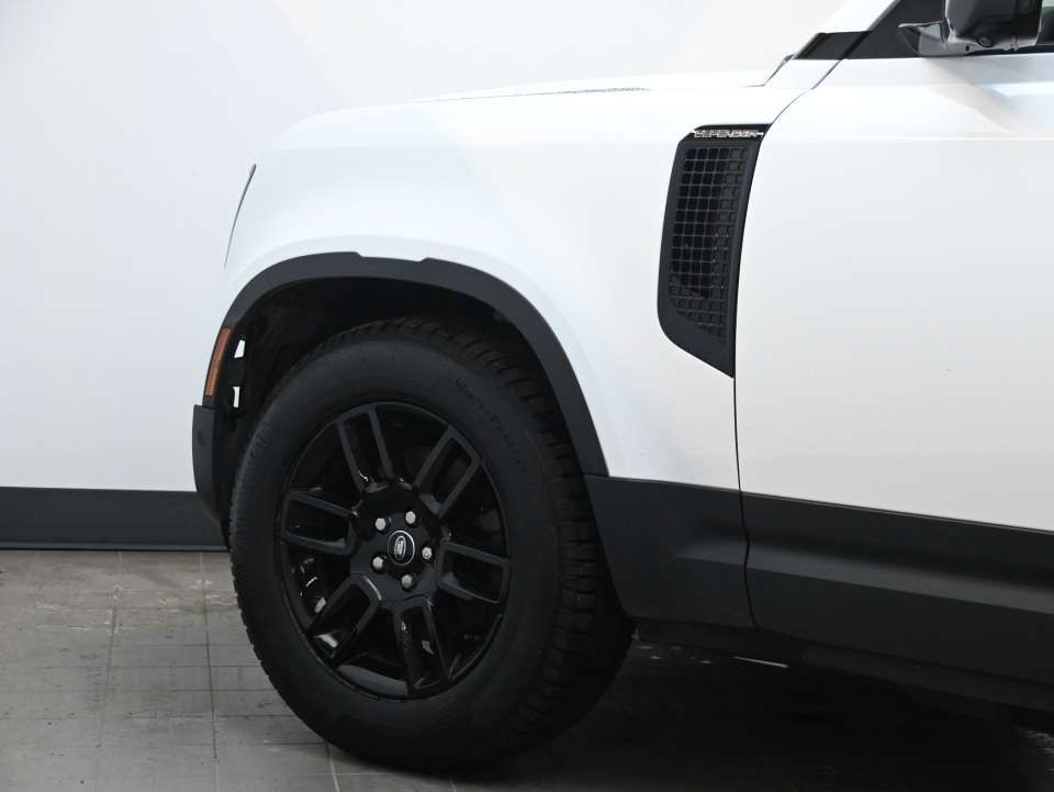 2024 Land Rover Defender P300/5YRS 160KM CPO INCLUDED!!!!!! thumb 30