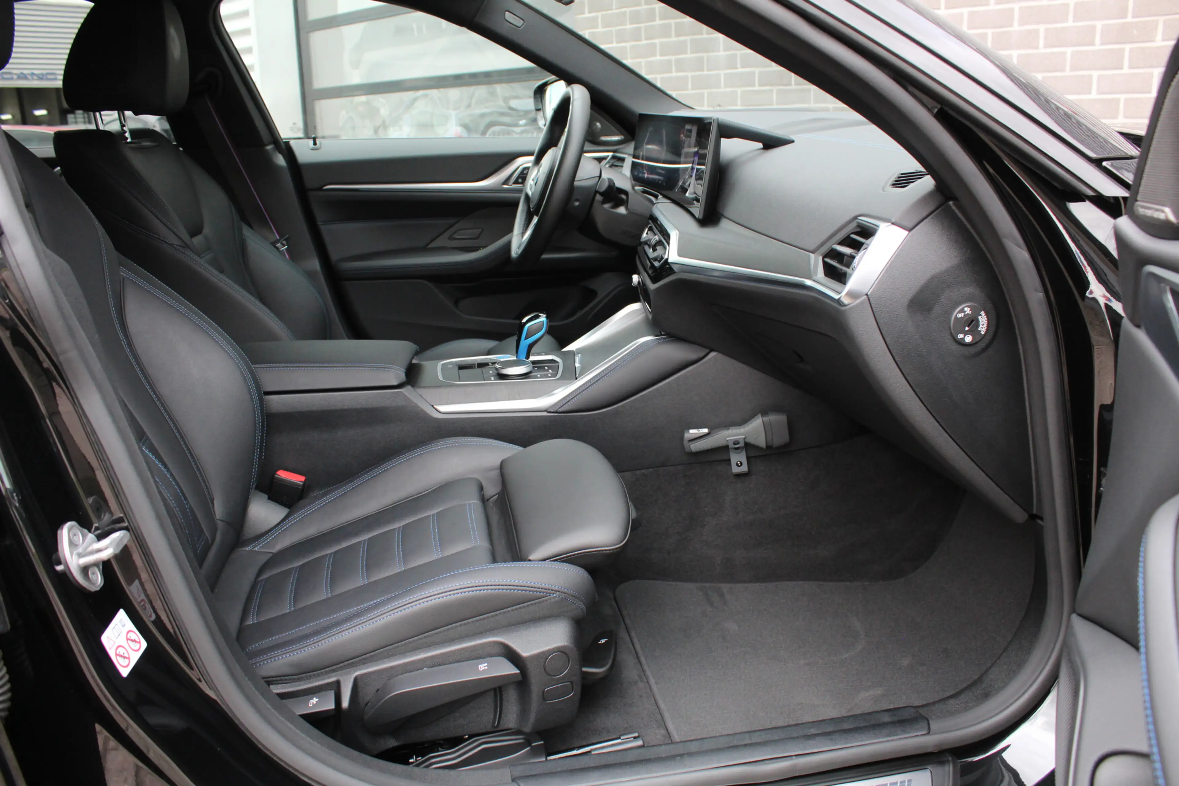 BMW i4 eDrive40 High Executive 84 kWh / Harman Kardon / S — photo 9