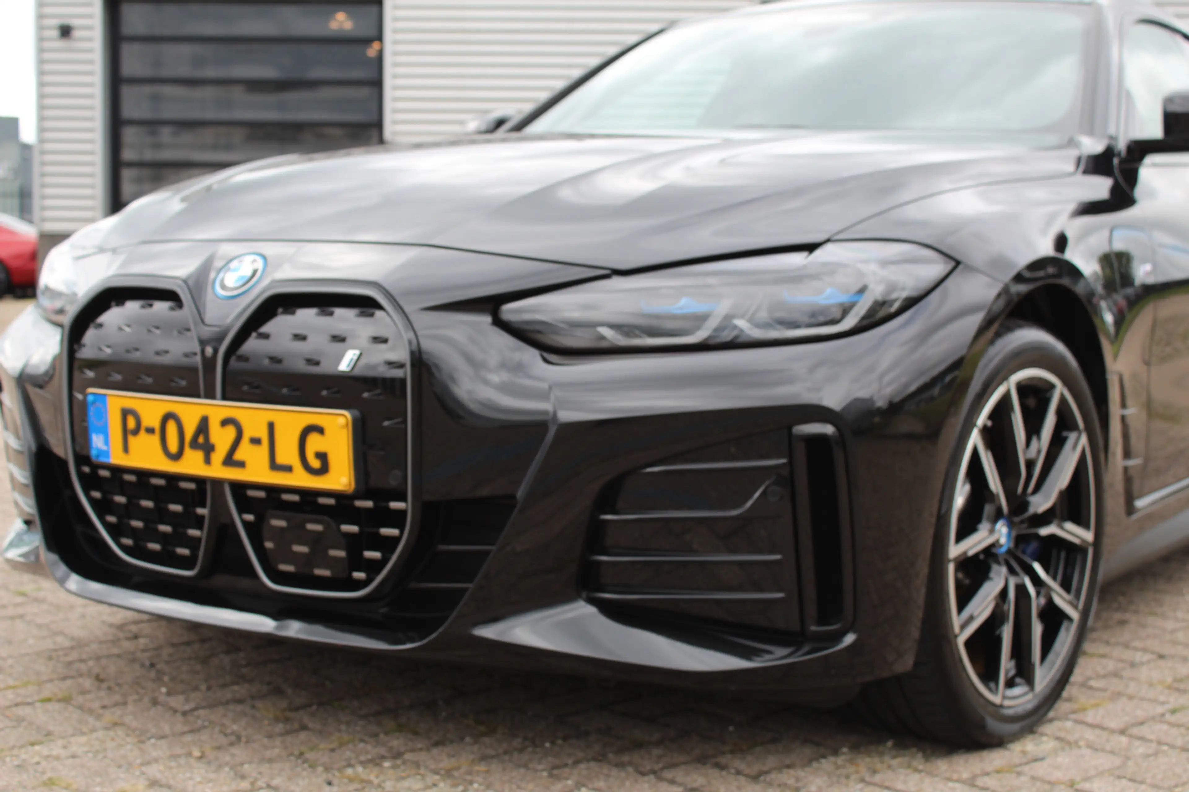 BMW i4 eDrive40 High Executive 84 kWh / Harman Kardon / S — photo 22