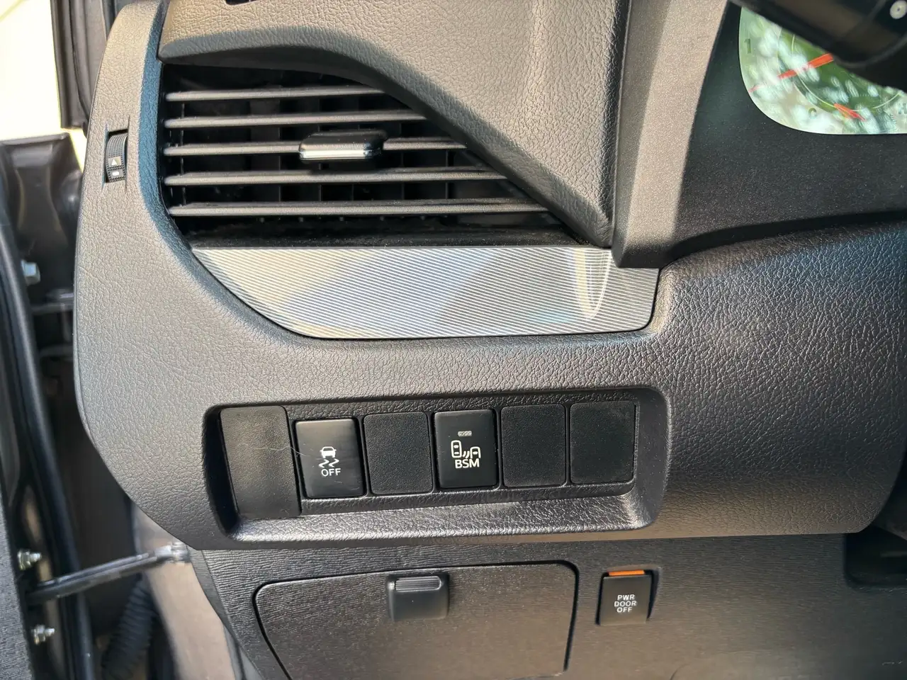 Toyota Sienna снимка Toyota Sienna
