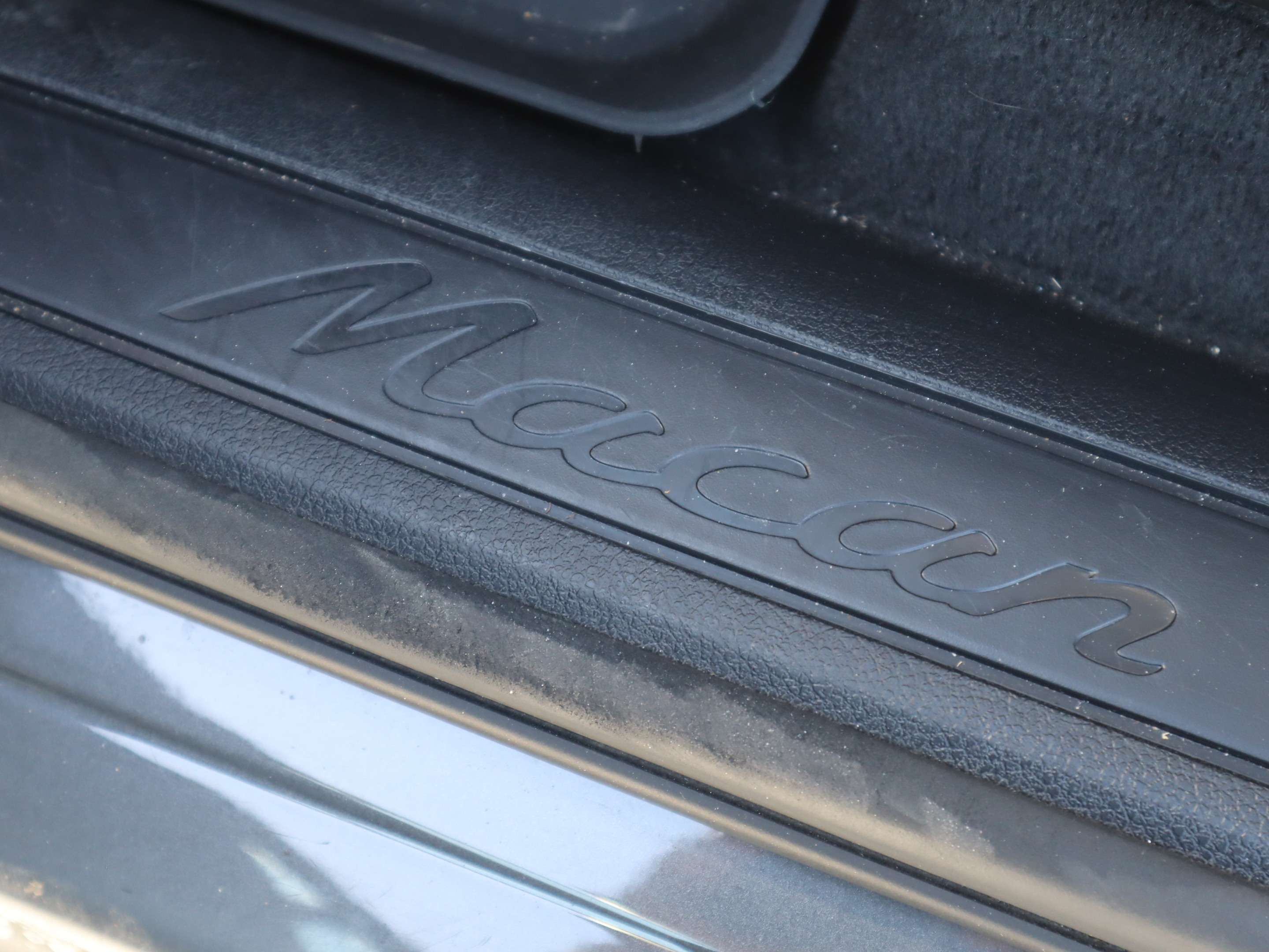 2018 Porsche Macan AWD thumb 23