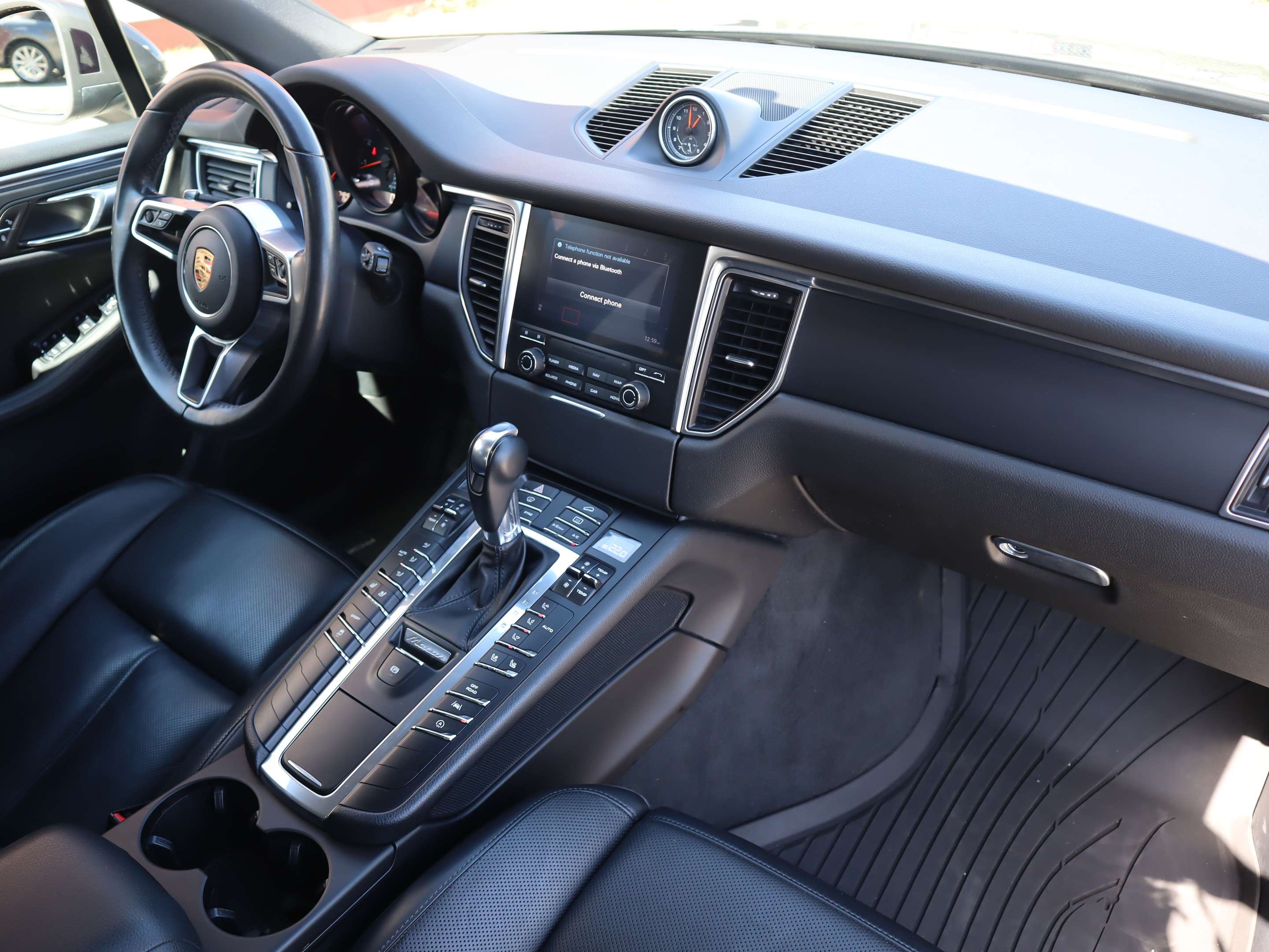 2018 Porsche Macan AWD thumb 25