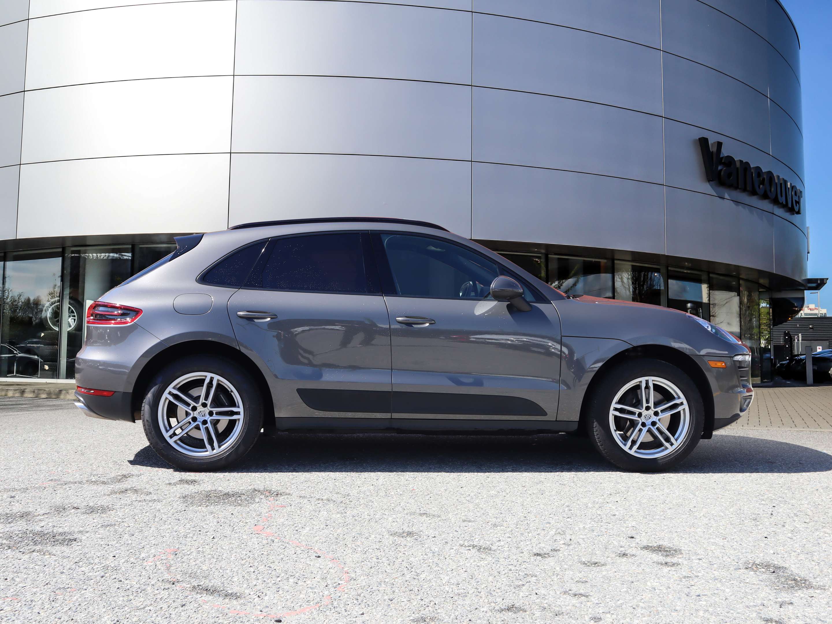 2018 Porsche Macan AWD thumb 6