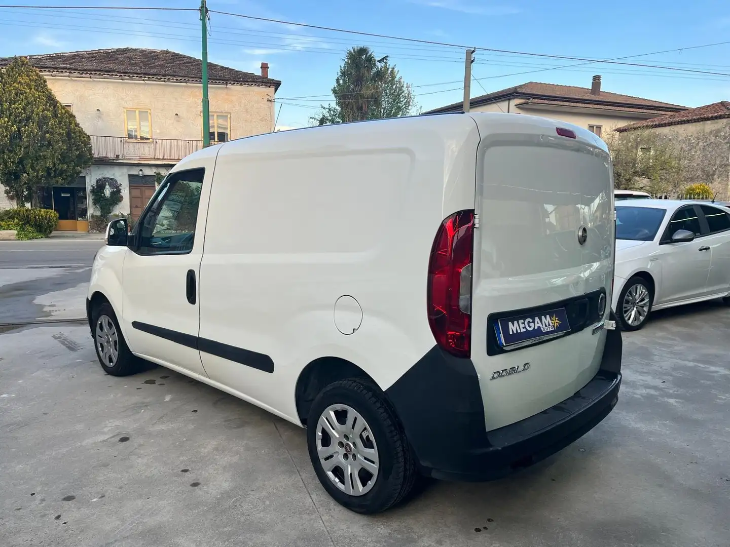 Fiat Doblò Cargo 1.6 Mjt 16v SX 105 cv Bianco - 2