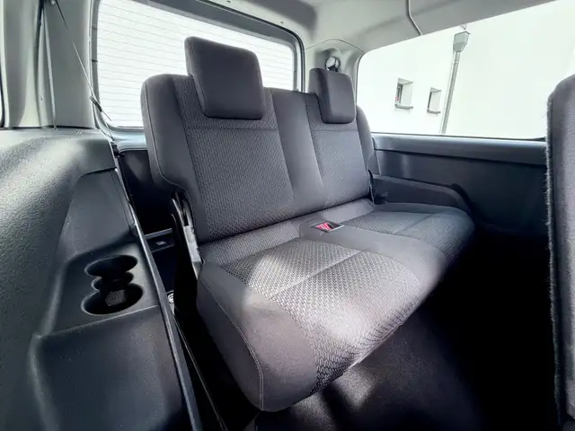 Volkswagen Caddy Maxi view 15