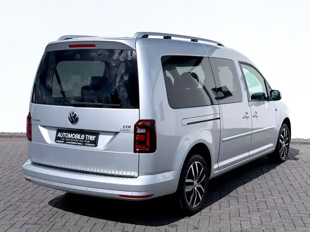 Volkswagen Caddy Maxi view 5