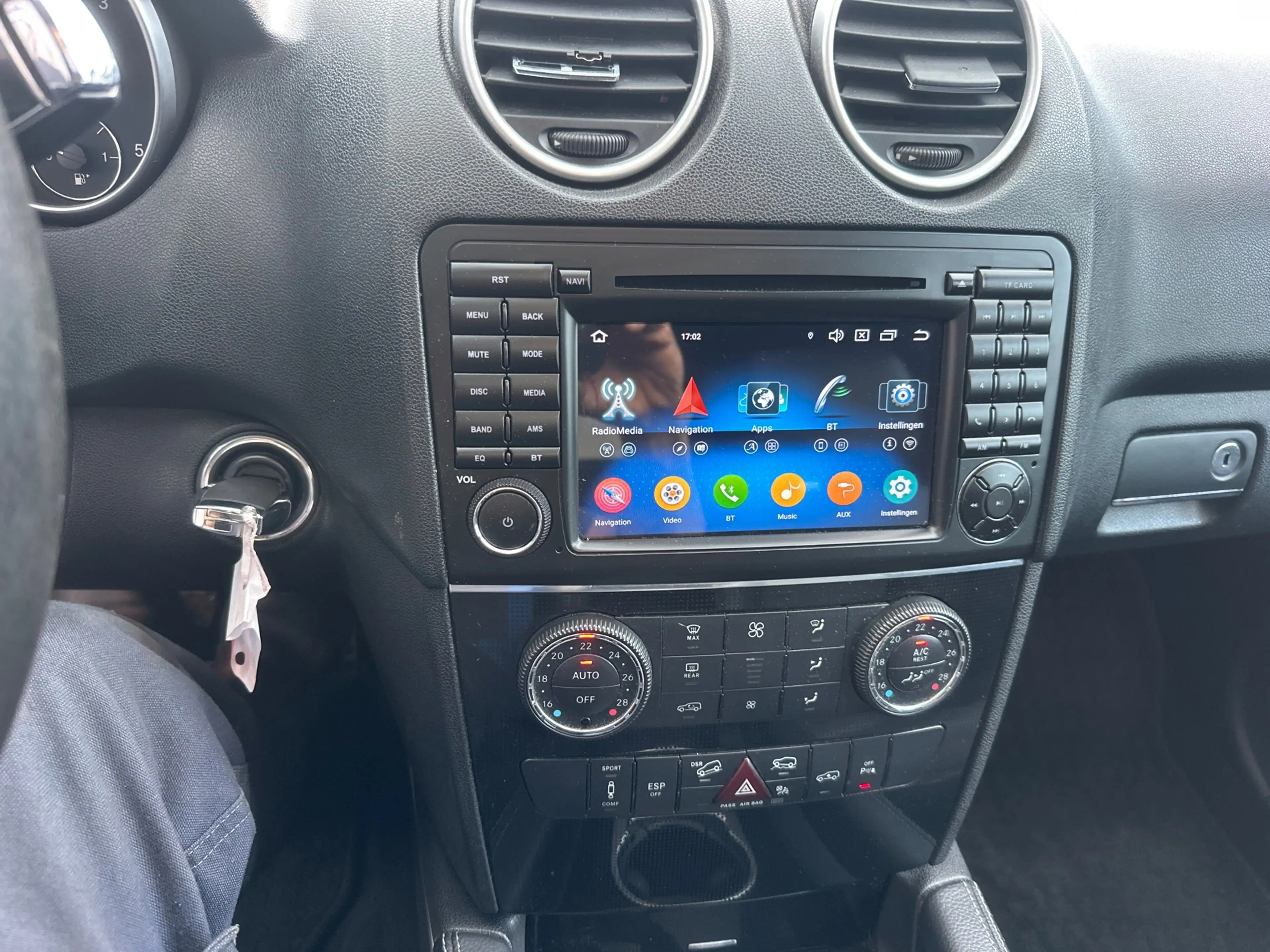 Mercedes-Benz ML 320 M-klasse CDI — photo 11