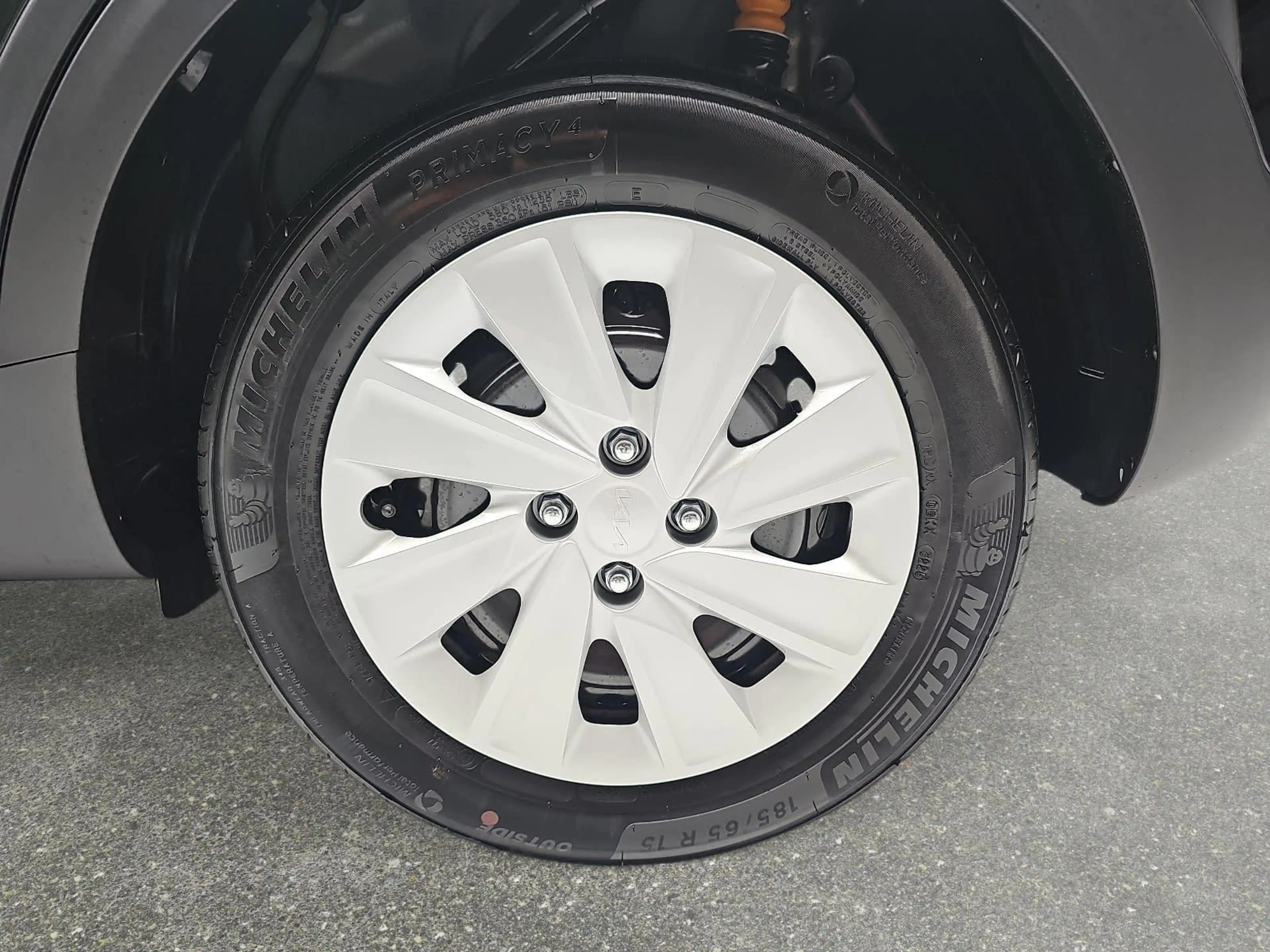 Kia Stonic STONIC 1.0 T-GDI 100 CORE MJ26 WINTER — photo 7