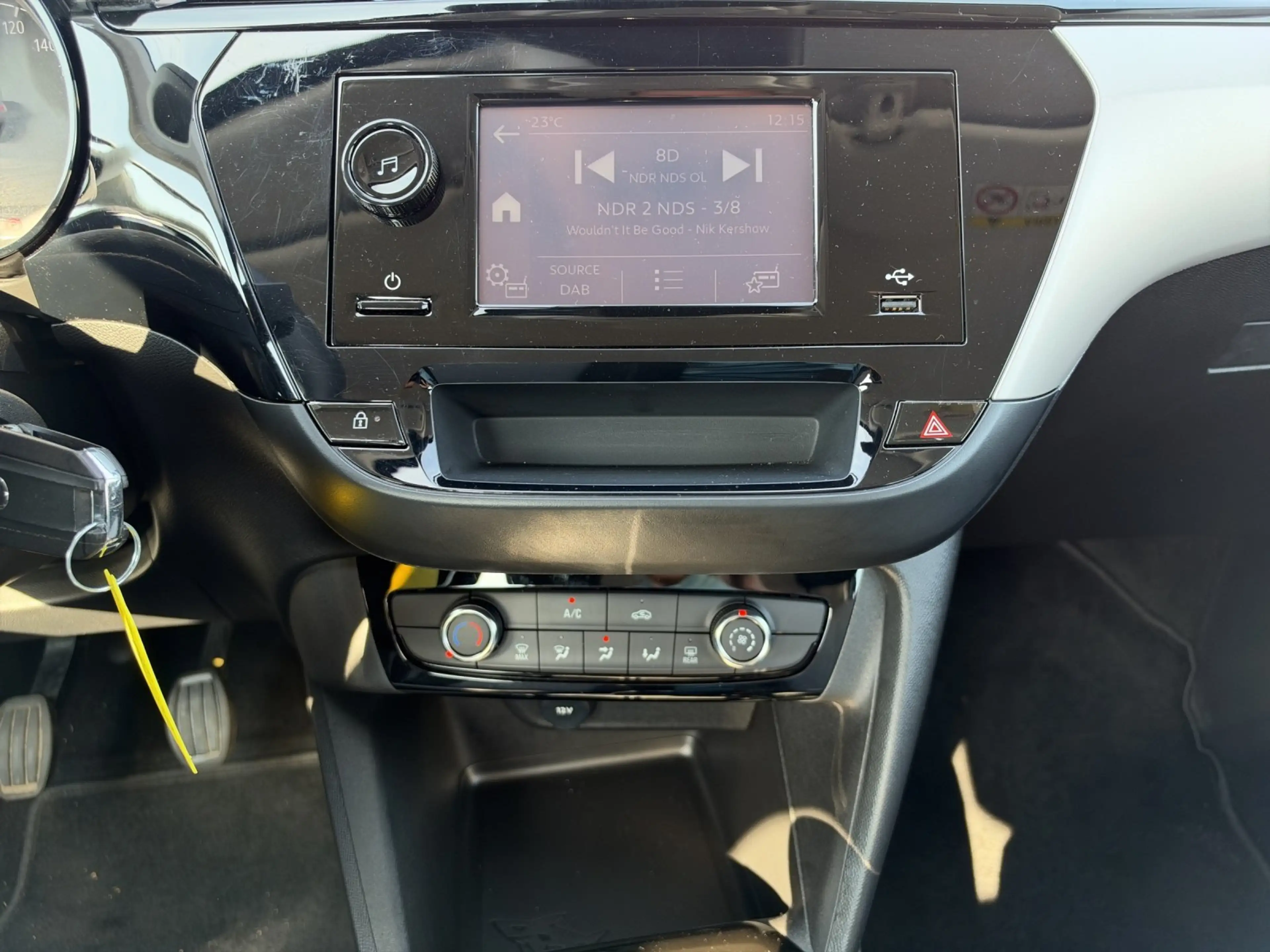 Opel Corsa F Basis 1,2 Bluetooth+PDC+LED+Klima — photo 15