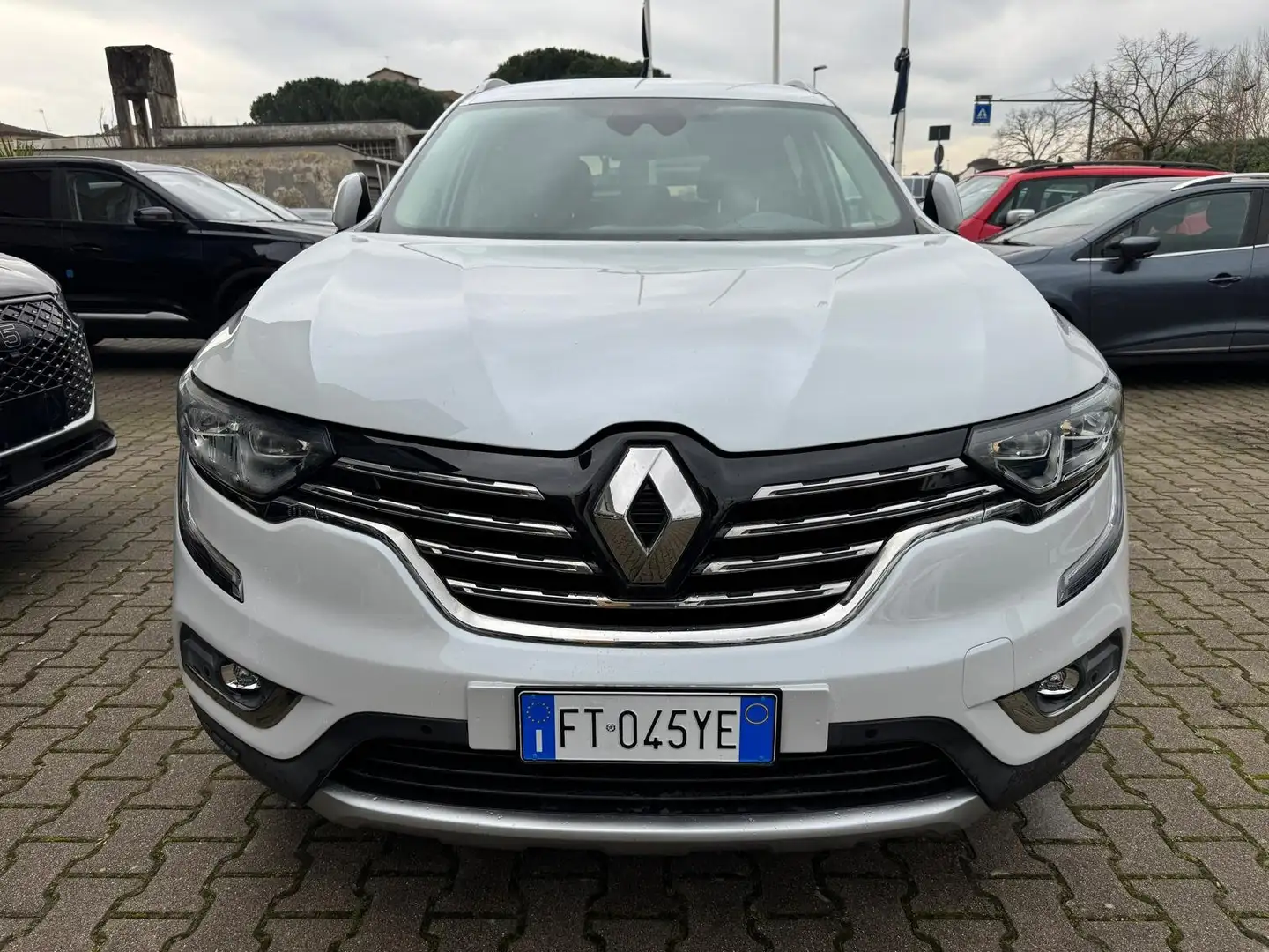 Renault Koleos Koleos II 2017 2.0 dci Intens 175cv x-tronic Weiß - 2
