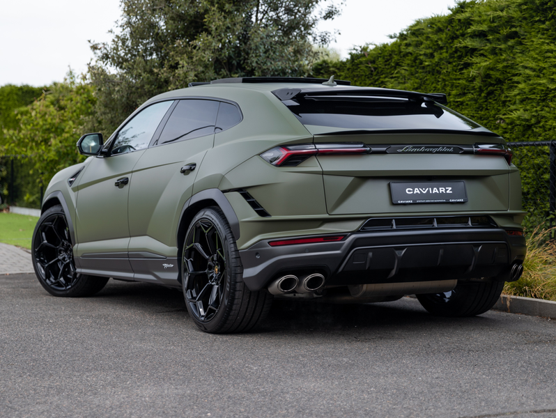 Lamborghini Urus PERFORMANTE 4.0L V8 TWIN TURBO - 'VERDE TURBINE' MATT — photo 2