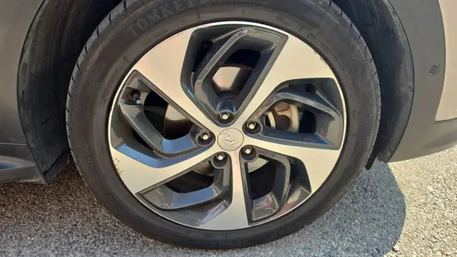 Hyundai Tucson view 17