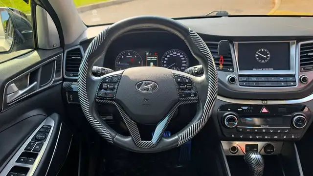 Hyundai Tucson view 22