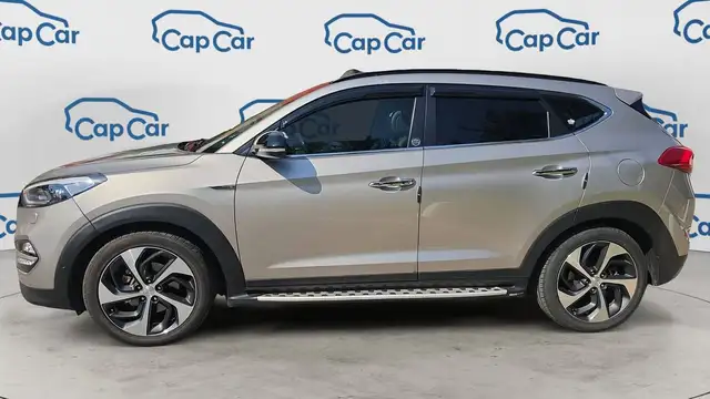 Hyundai Tucson view 2