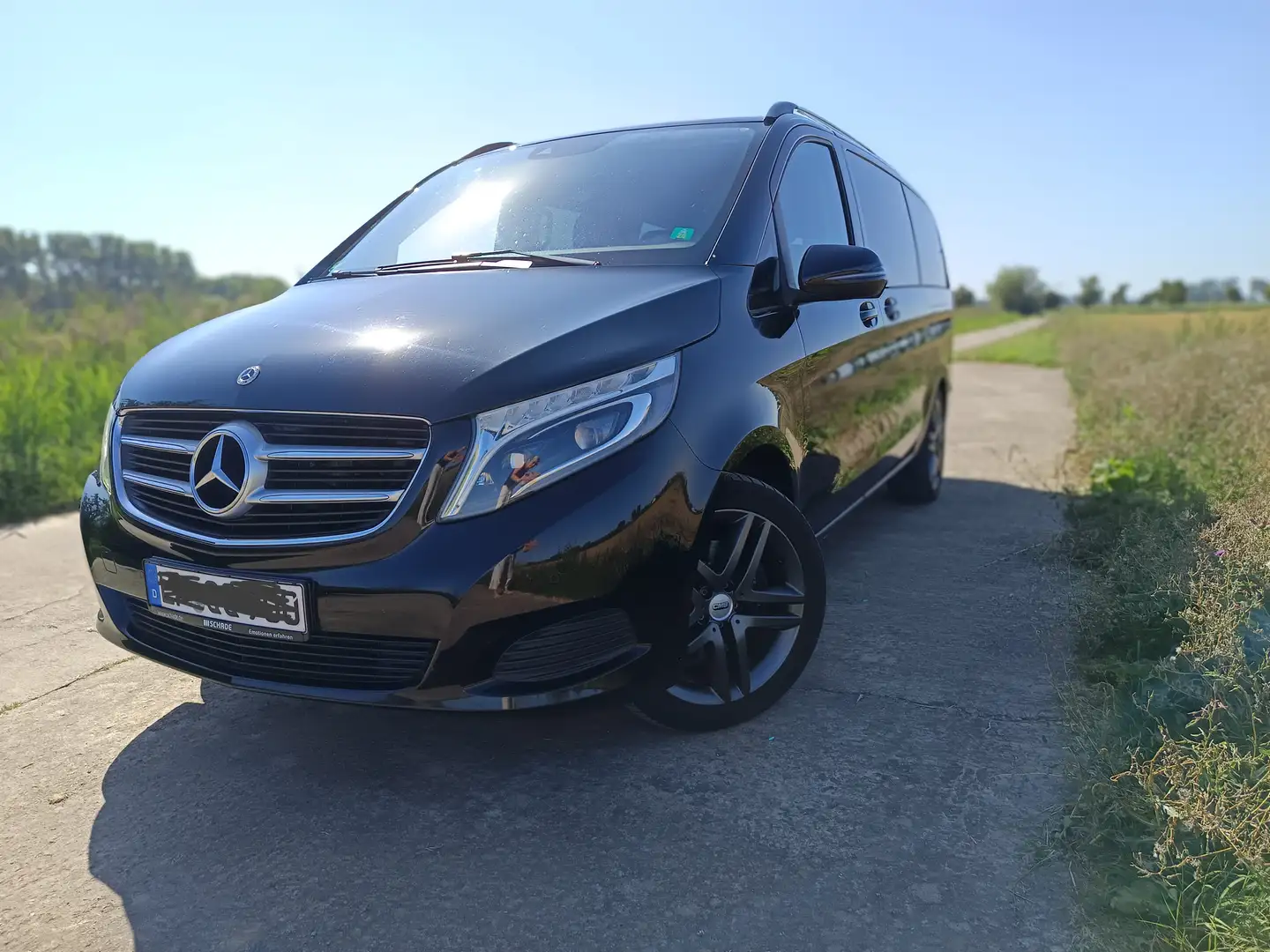 Mercedes-Benz V 220 V-Klasse Diesel kompakt 7G-TRONIC Avantgarde Edit. Noir - 1