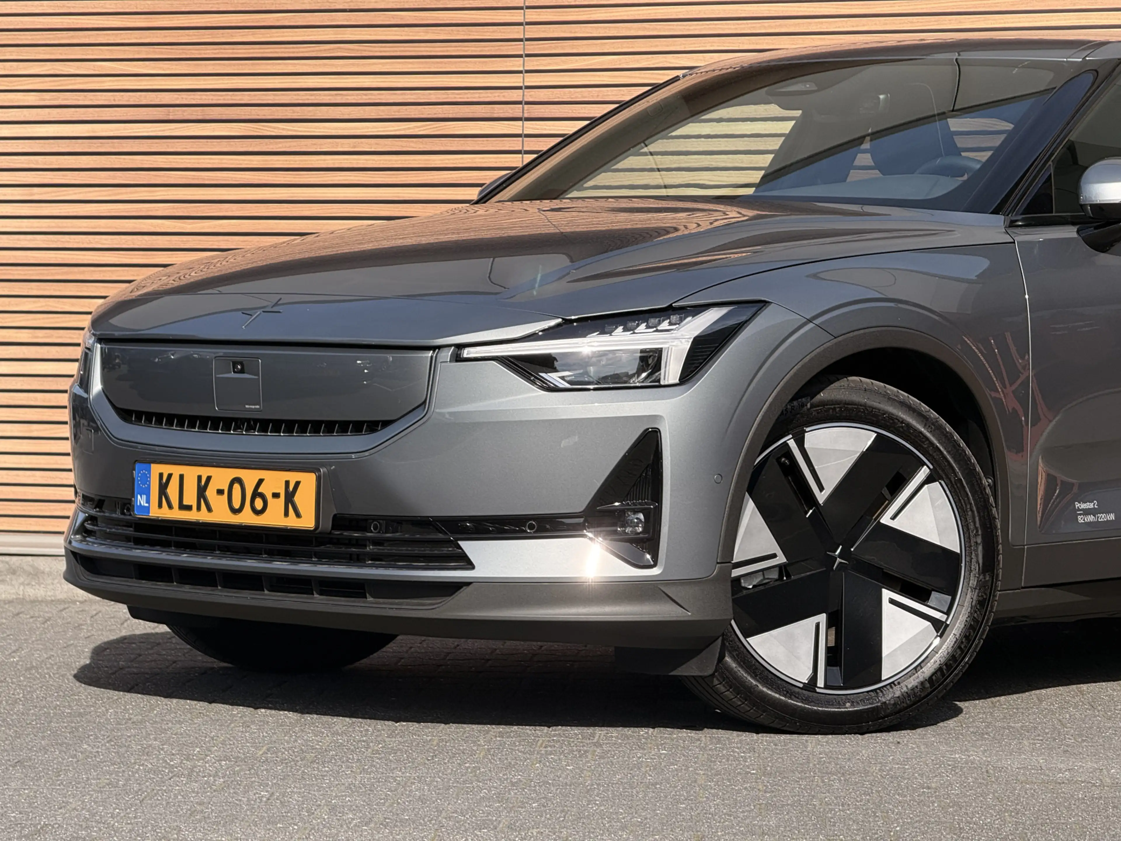 Polestar 2 Long Range Single Motor Prime 82 kWh Harman Kardon — photo 13