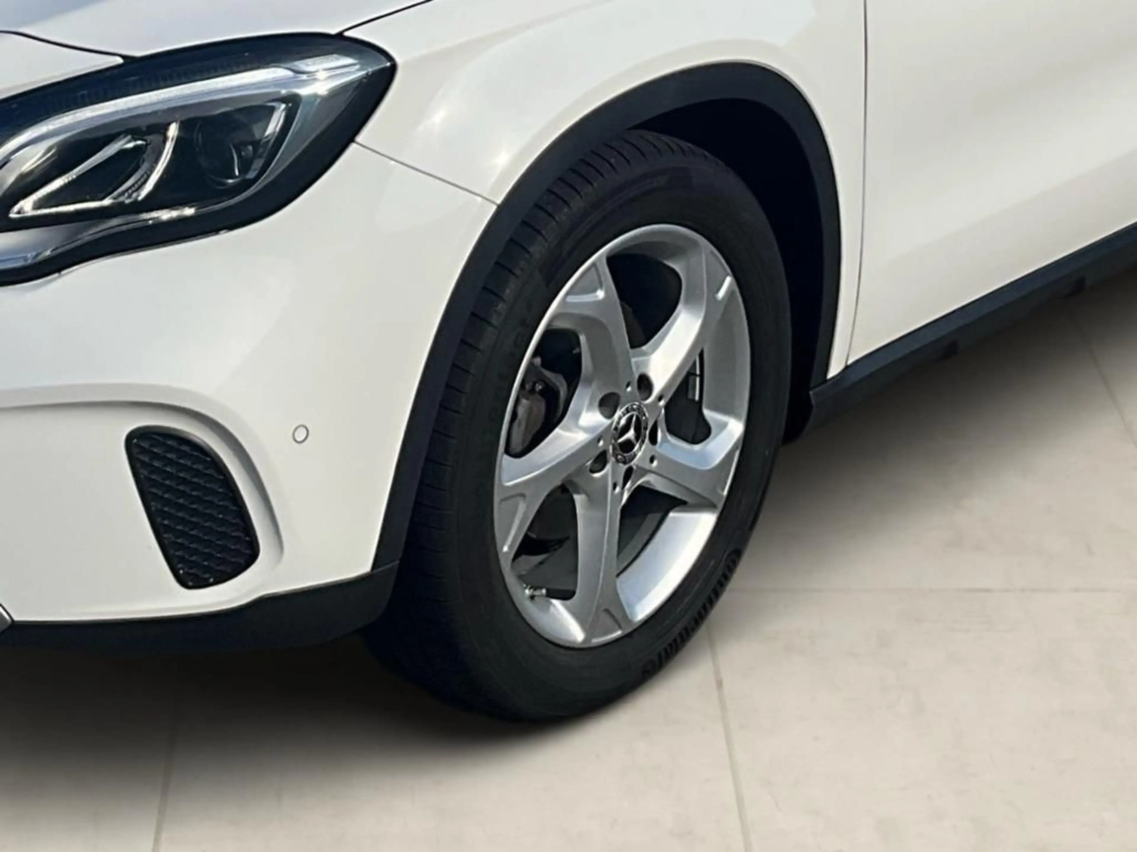 Mercedes-Benz GLA 180 Sport Utility Vehicle AUT Kam. KeyLess — photo 7
