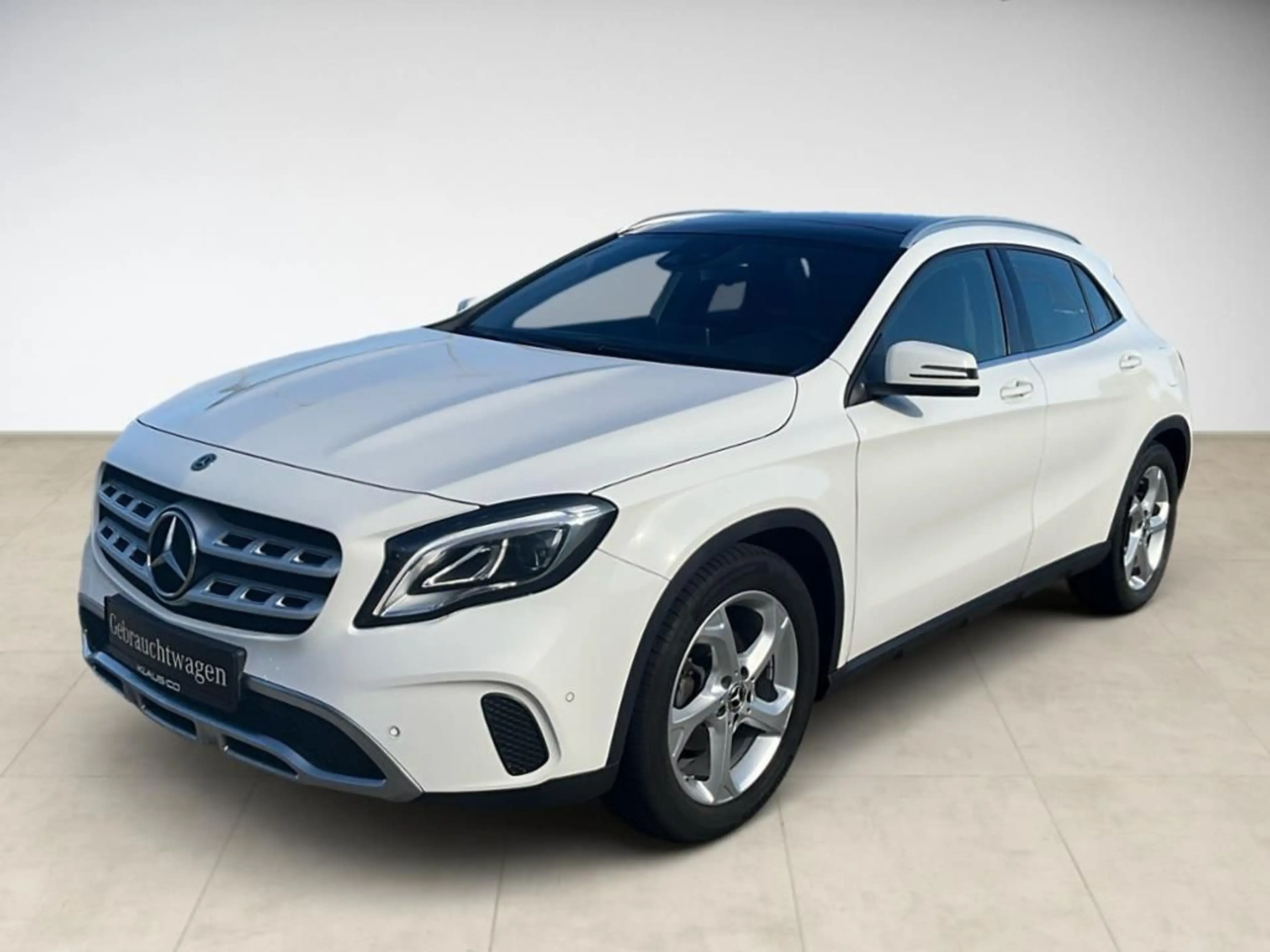 Mercedes-Benz GLA 180 Sport Utility Vehicle AUT Kam. KeyLess