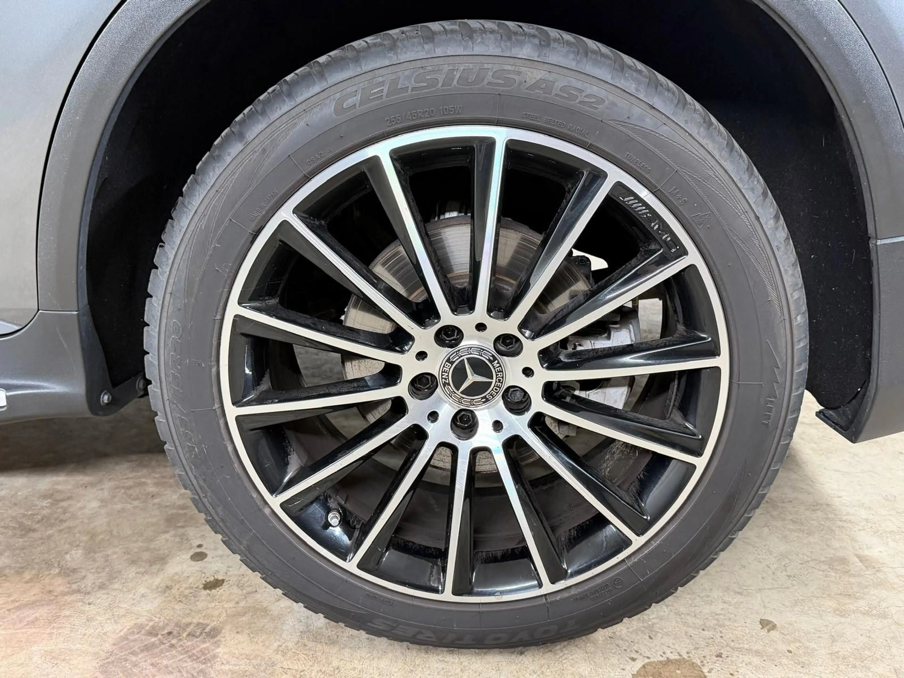 Mercedes-Benz GLC 350 d 4Matic AMG*Pano*Vollleder*Widescreen* — photo 9