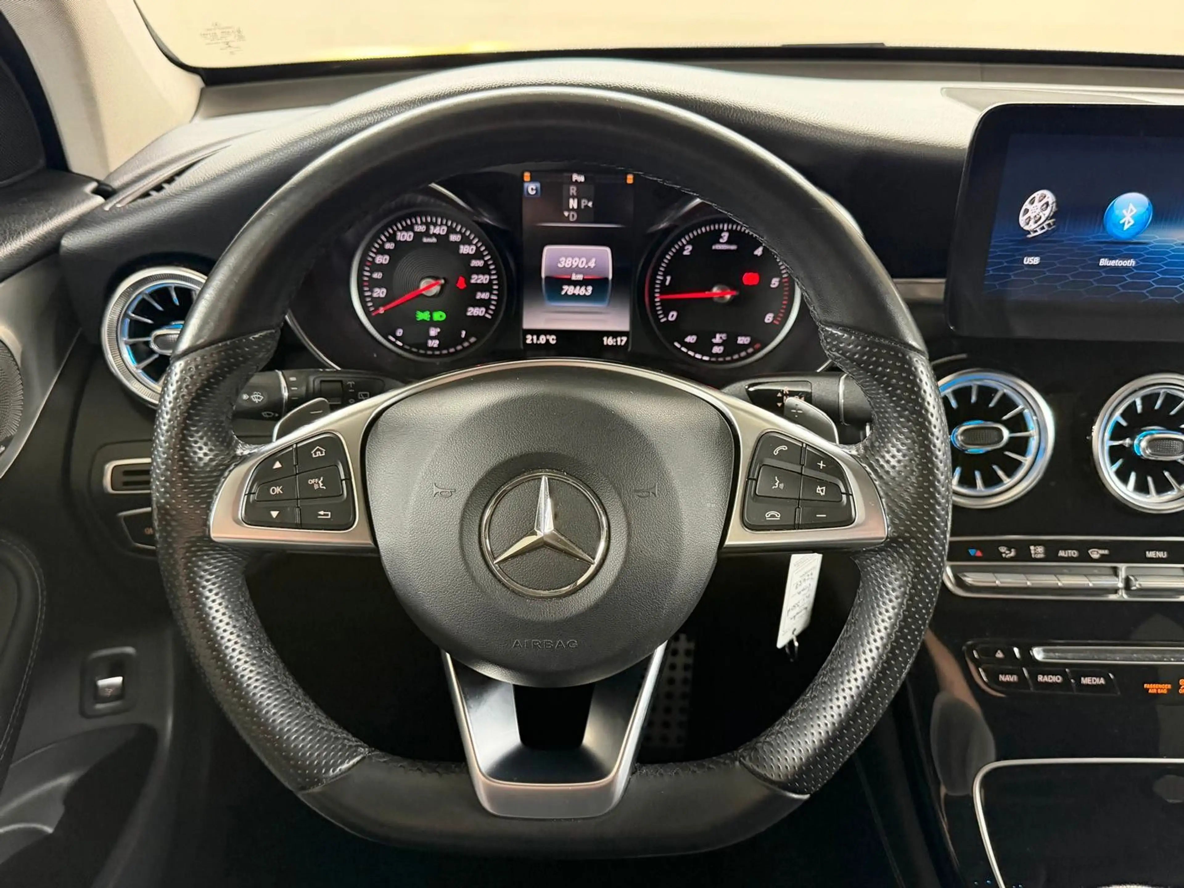Mercedes-Benz GLC 350 d 4Matic AMG*Pano*Vollleder*Widescreen* — photo 13