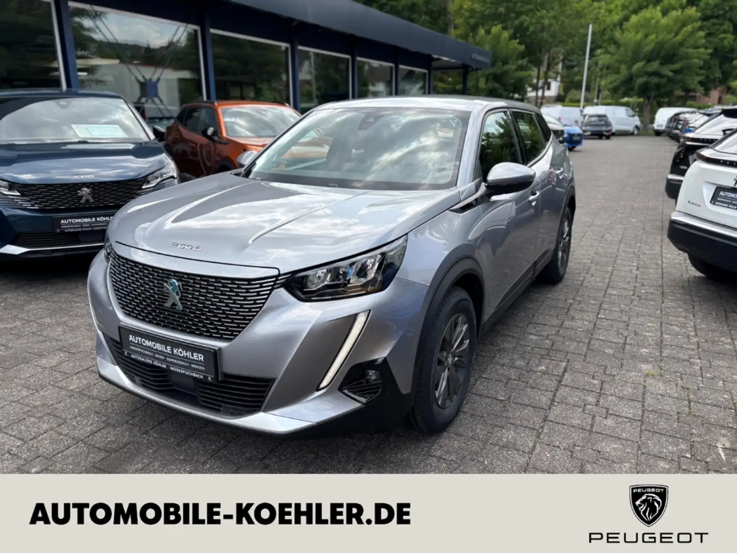 Peugeot 2008 e- Active Pack 136 KAMERA SITZHEIZUNG LED Grigio - 1